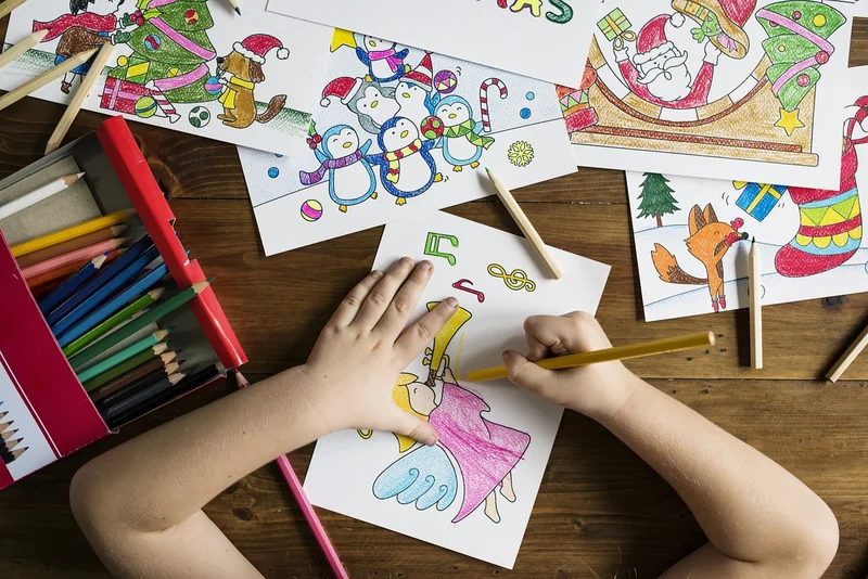 Ateliers créatifs et artisanaux : quand les mains apprennent