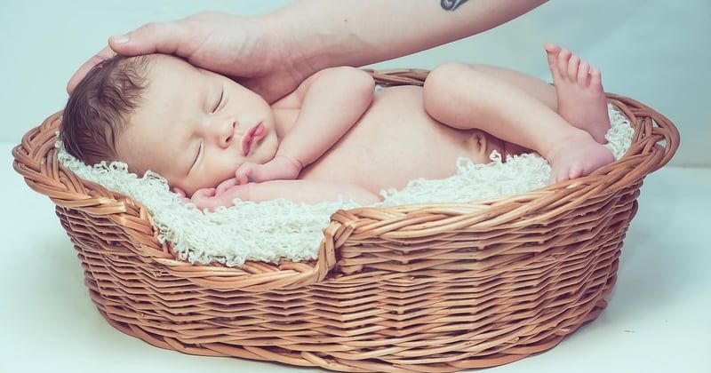 10 activités sensorielles à faire à la maison pour bébés